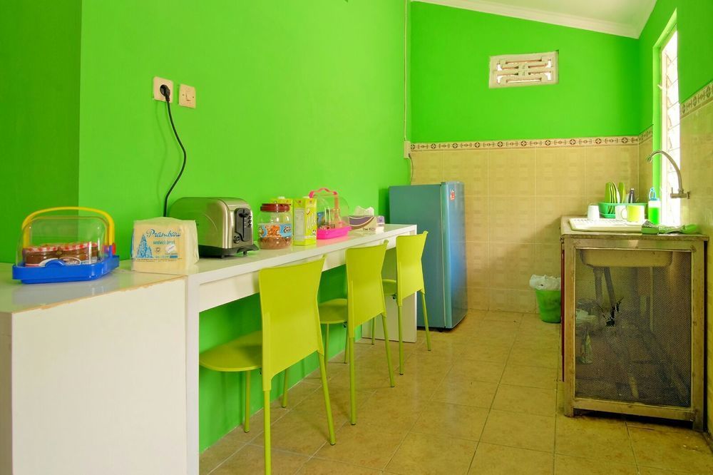 Hoz Bed & Breakfast 요그야카르타 외부 사진